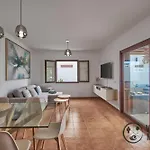 فيلة Mauruuru - 10 Minutes Walking To Marina Rubicon, Heated Pool, Bbq & Office Space With Desk And High Speed Internet