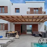فيلة Mauruuru - 10 Minutes Walking To Marina Rubicon, Heated Pool, Bbq & Office Space With Desk And High Speed Internet بلايا بلانكا