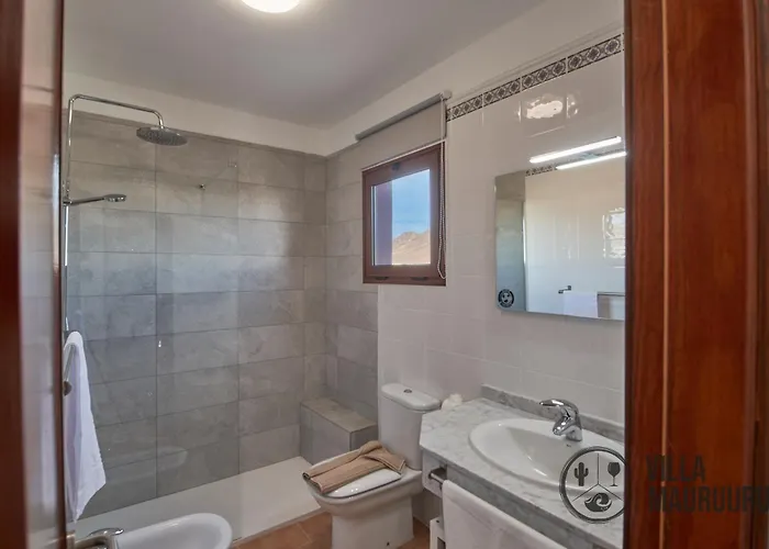 Villa Mauruuru - 10 Minutes Walking To Marina Rubicón, Heated Pool, Bbq&office Space With Desk&high Speed Internet Playa Blanca (Lanzarote)