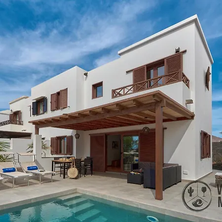 Mauruuru - 10 Minutes Walking To Marina Rubicon, Heated Pool, Bbq & Office Space With Desk And High Speed Internet Willa *