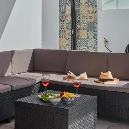 Mauruuru - 10 Minutes Walking To Marina Rubicon, Heated Pool, Bbq & Office Space With Desk And High Speed Internet Villa Playa Blanca (Lanzarote)