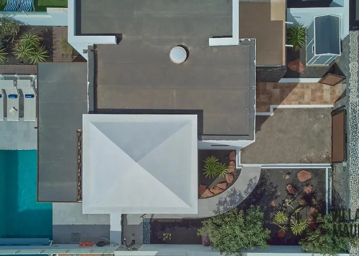 Mauruuru - 10 Minutes Walking To Marina Rubicon, Heated Pool, Bbq & Office Space With Desk And High Speed Internet Willa *