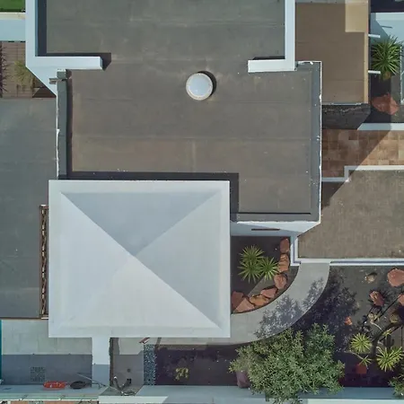 Mauruuru - 10 Minutes Walking To Marina Rubicon, Heated Pool, Bbq & Office Space With Desk And High Speed Internet Villa *