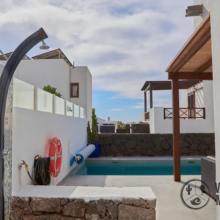 Villa Mauruuru - 10 Minutes Walking To Marina Rubicon, Heated Pool, Bbq & Office Space With Desk And High Speed Internet Playa Blanca