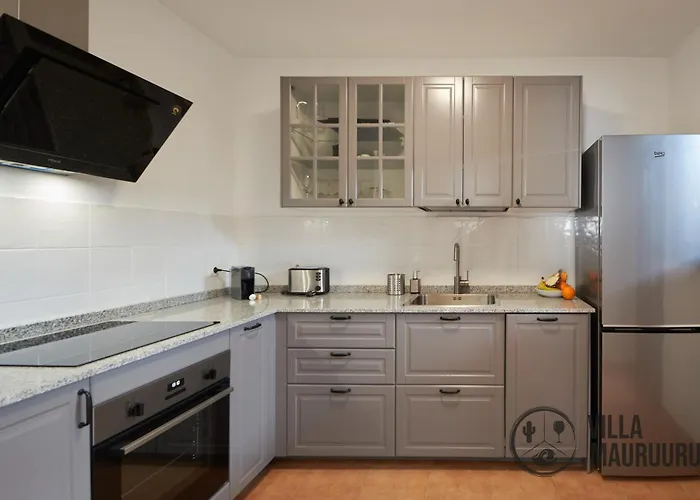 ヴィラ Mauruuru - 10 Minutes Walking To Marina Rubicon, Heated Pool, Bbq & Office Space With Desk And High Speed Internet *