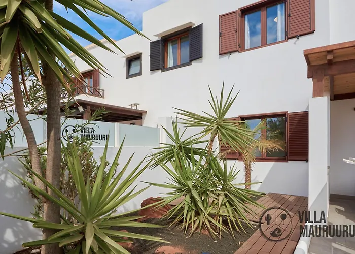 Mauruuru - 10 Minutes Walking To Marina Rubicon, Heated Pool, Bbq & Office Space With Desk And High Speed Internet *